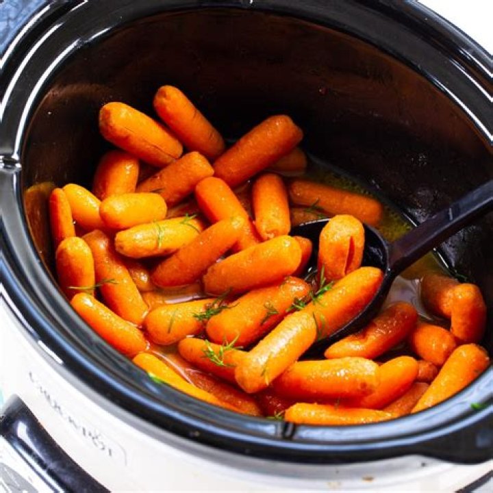 Can I put frozen carrots in slow cooker?