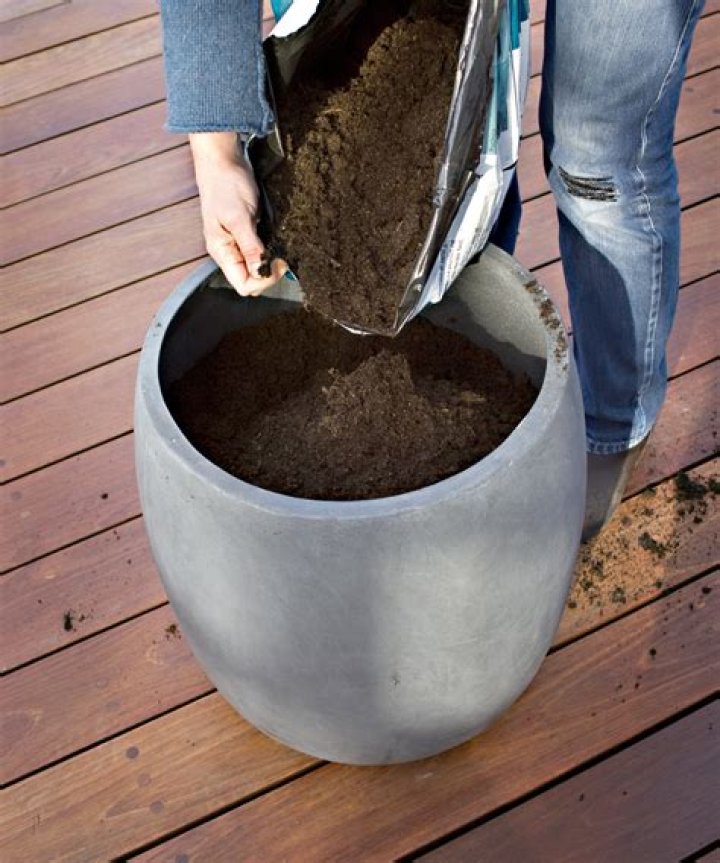 Can you put Styrofoam in the bottom of a planter?