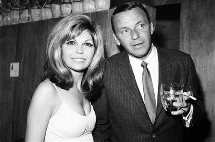Is Nancy Sinatra related to Frank Sinatra?