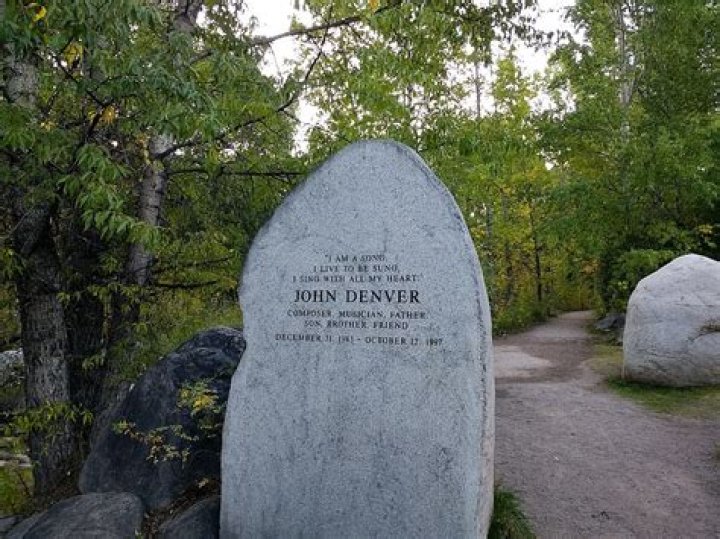 Where did John Denver's plane go down?
